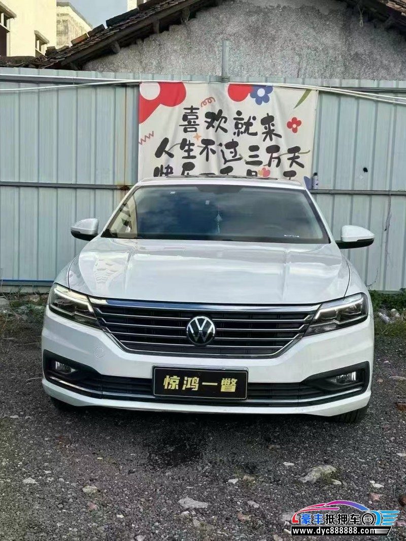 抵押车出售22年大众朗逸轿车