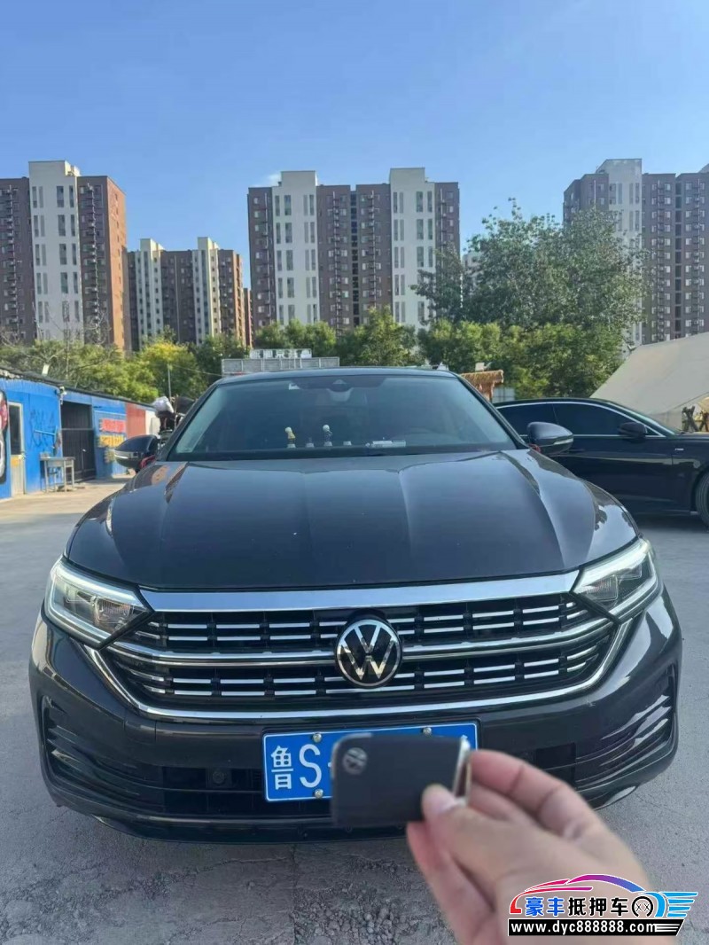 抵押车出售23年大众速腾轿车