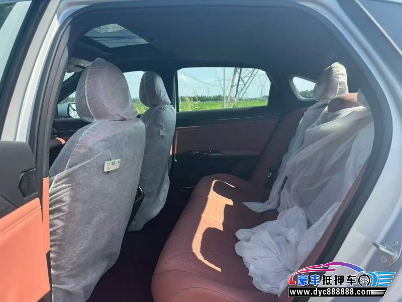 26年吉利银河轿车抵押车出售