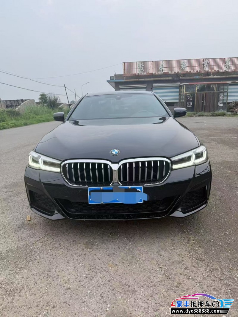 抵押车出售22年宝马5系轿车