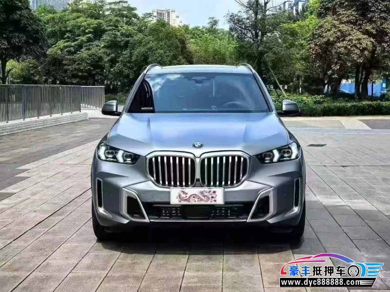 抵押车出售24年宝马X5轿车