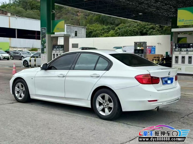 12年宝马3系轿车抵押车出售