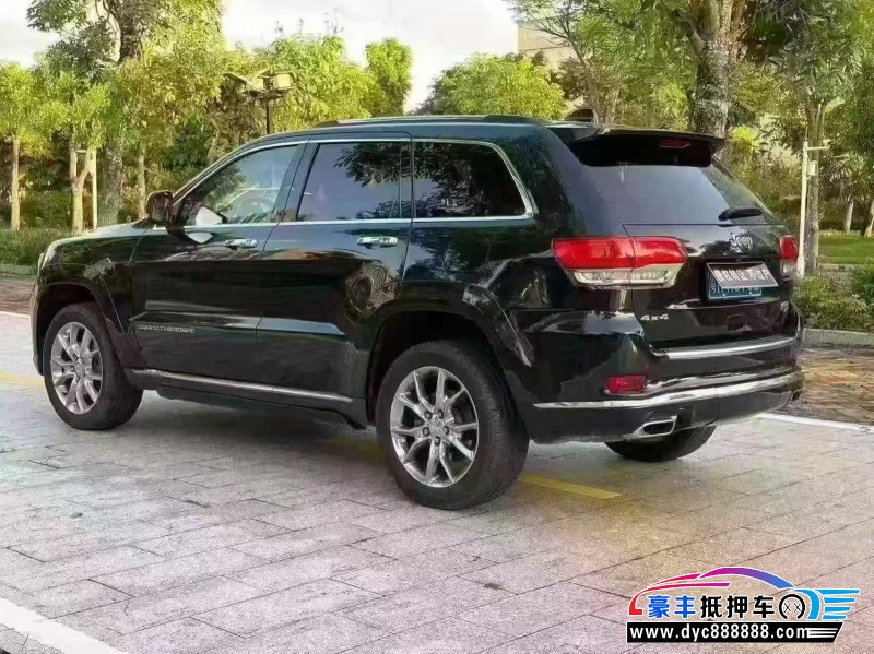 16年Jeep大切诺基轿车抵押车出售
