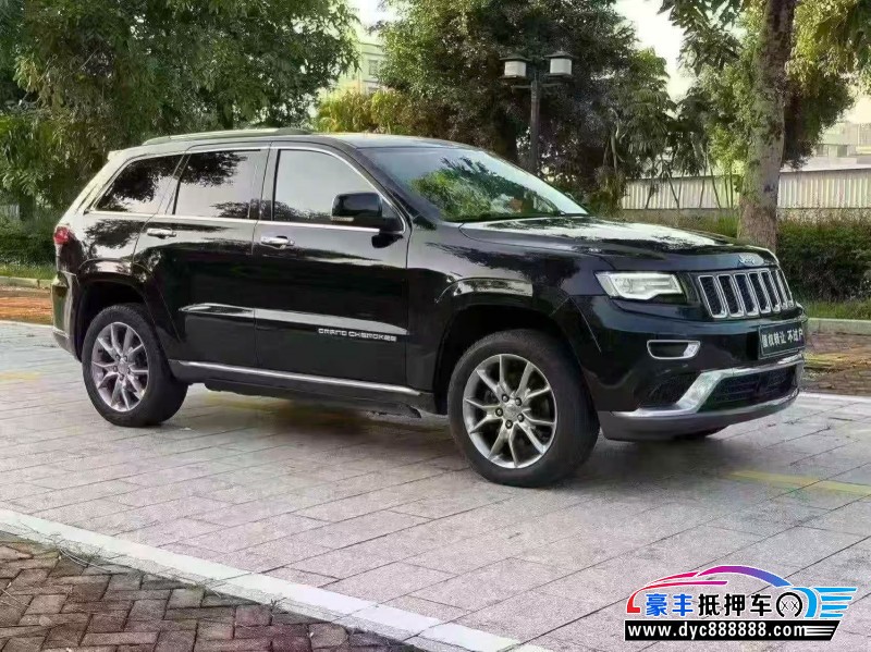 16年Jeep大切诺基轿车抵押车出售