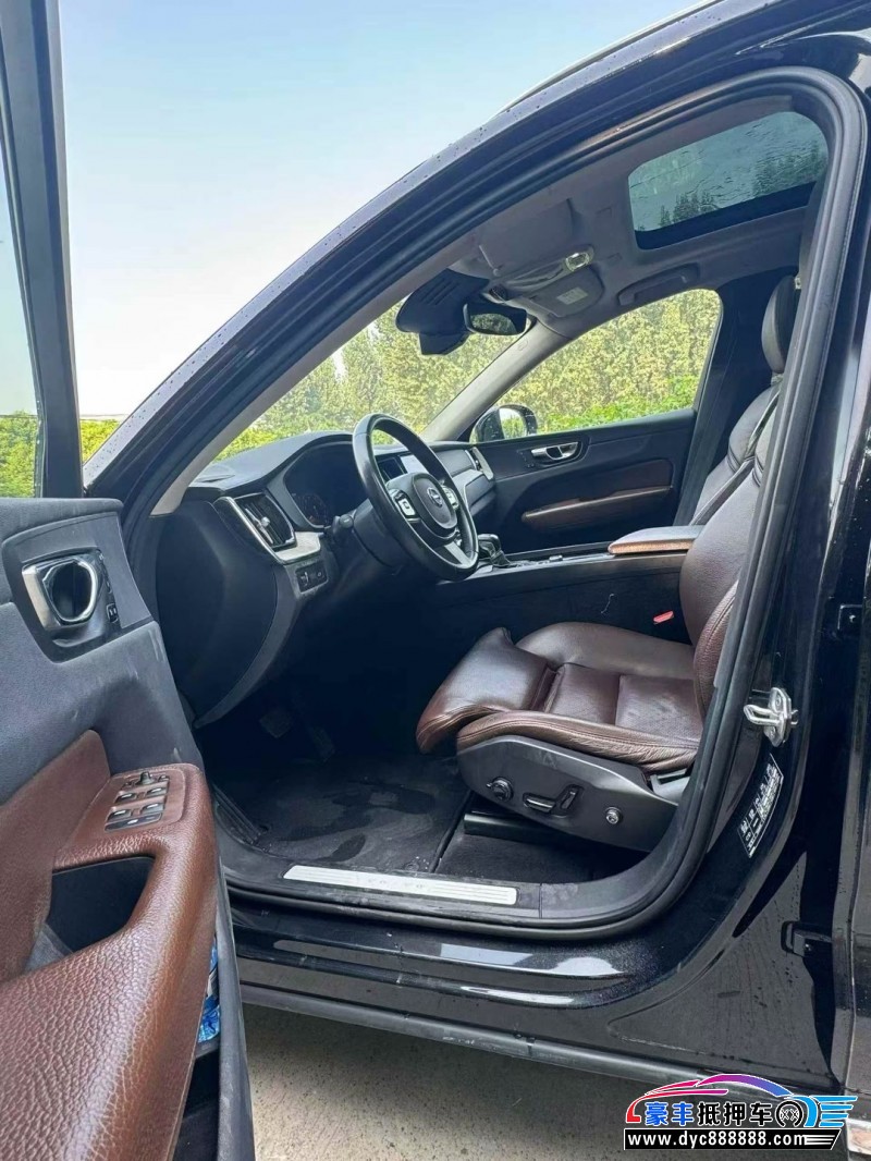 20年沃尔沃XC60轿车抵押车出售