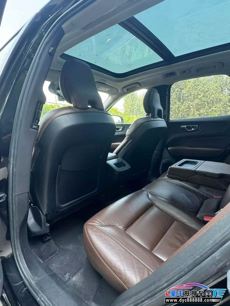 20年沃尔沃XC60轿车抵押车出售
