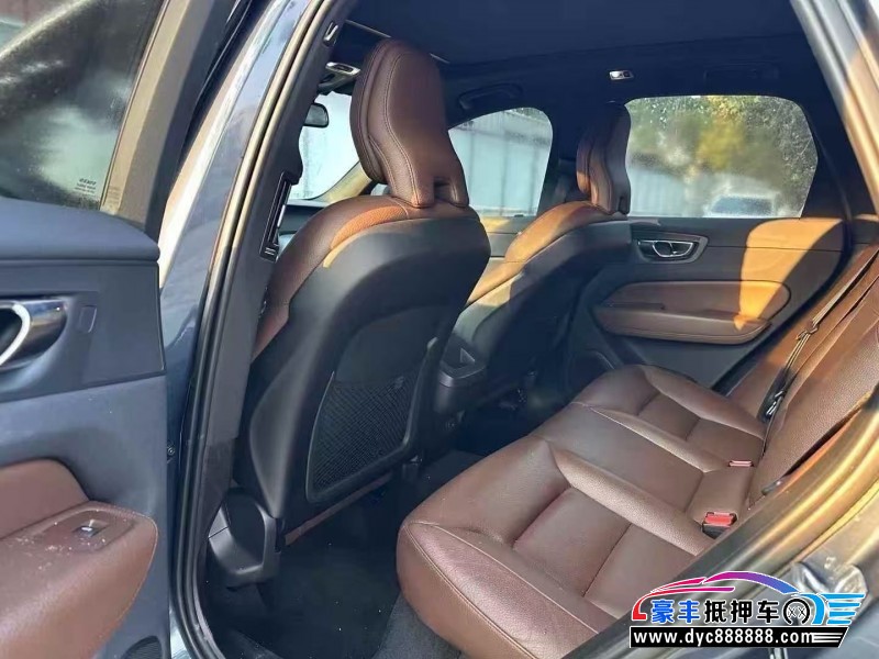 20年沃尔沃XC60轿车抵押车出售