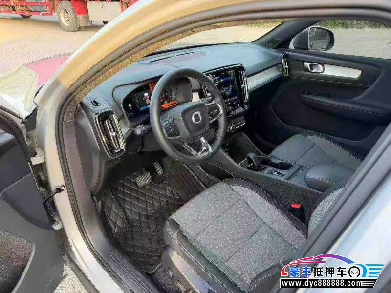 23年沃尔沃XC40轿车抵押车出售