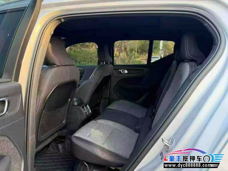23年沃尔沃XC40轿车抵押车出售