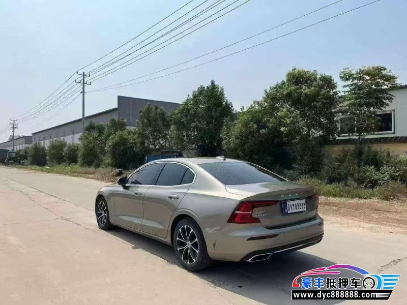 22年沃尔沃S60轿车抵押车出售