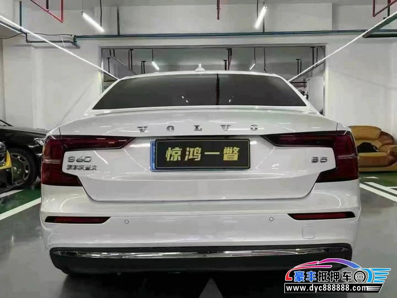 24年沃尔沃S60轿车抵押车出售