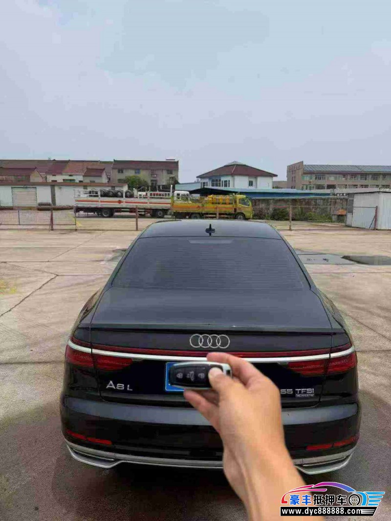22年奥迪A8轿车抵押车出售