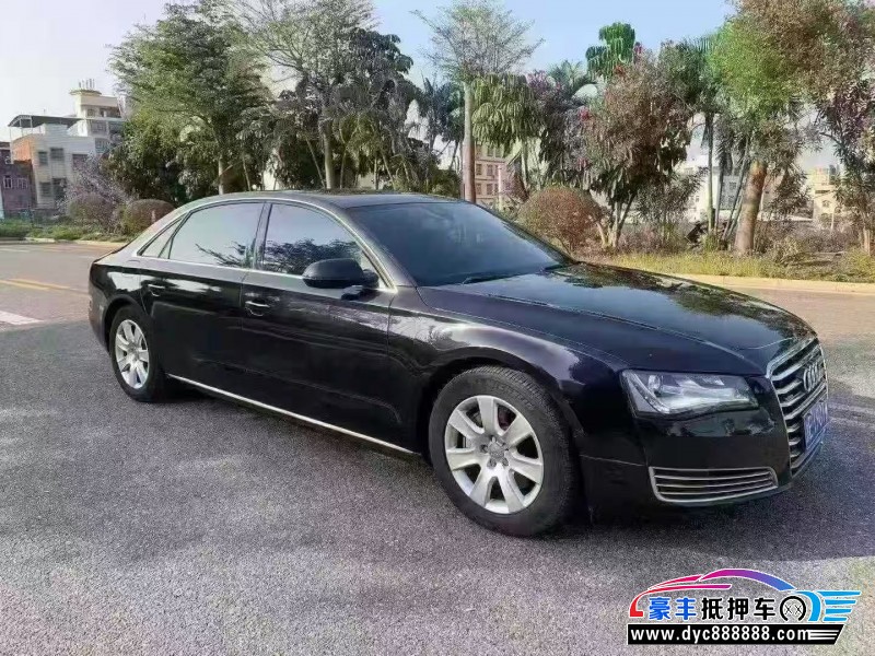 14年奥迪A8轿车抵押车出售