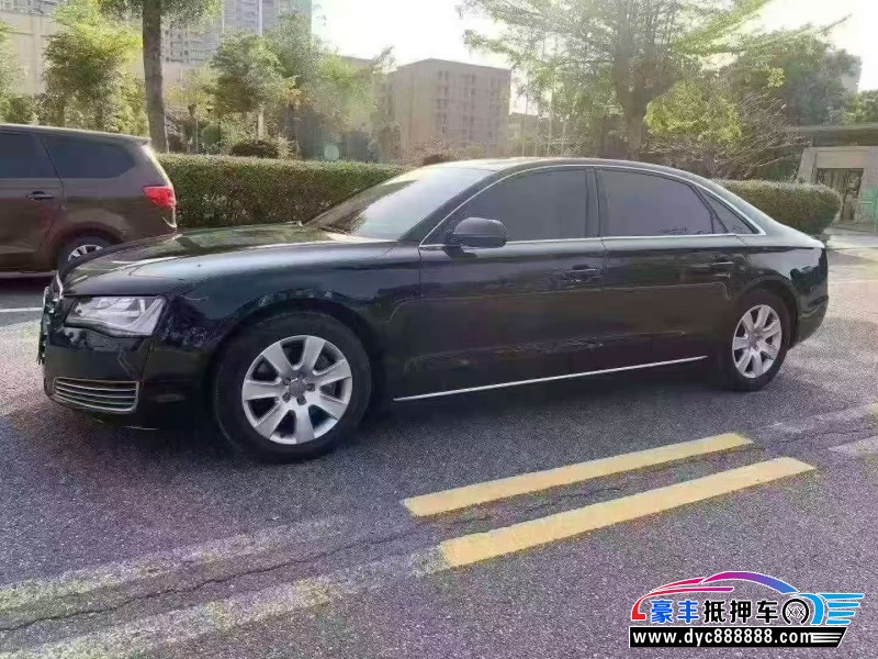 14年奥迪A8轿车抵押车出售
