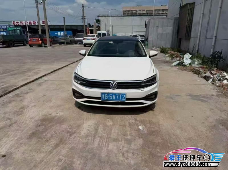 20年大众凌渡轿车抵押车出售