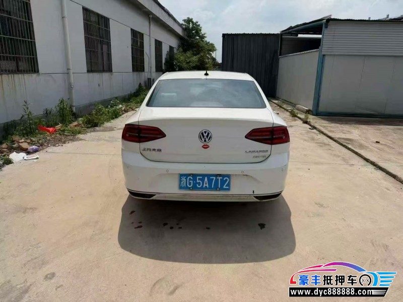 20年大众凌渡轿车抵押车出售