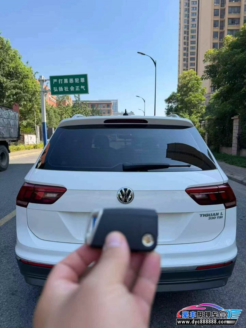 20年大众途观轿车抵押车出售