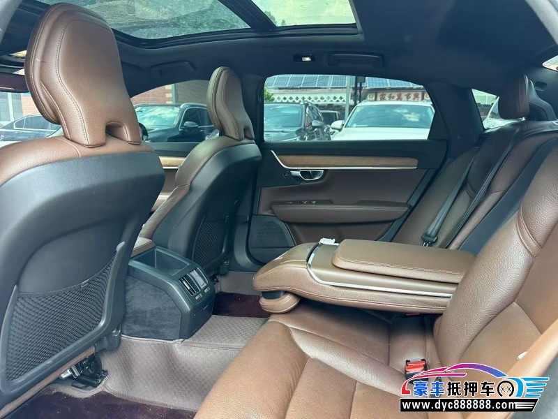 23年沃尔沃S90轿车抵押车出售