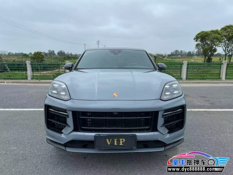 抵押车出售24年保时捷卡宴轿车