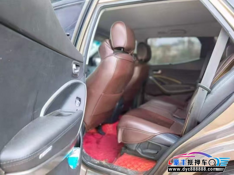 15年现代新胜达轿车抵押车出售