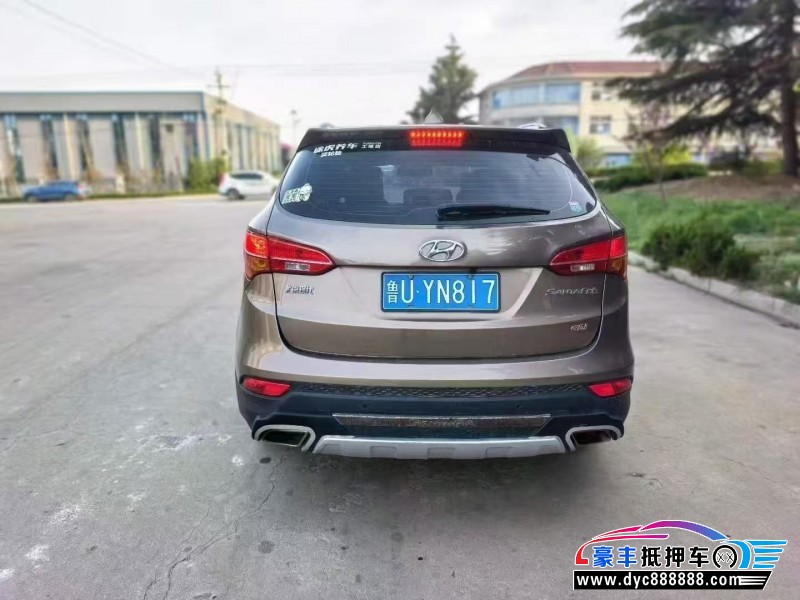 15年现代新胜达轿车抵押车出售