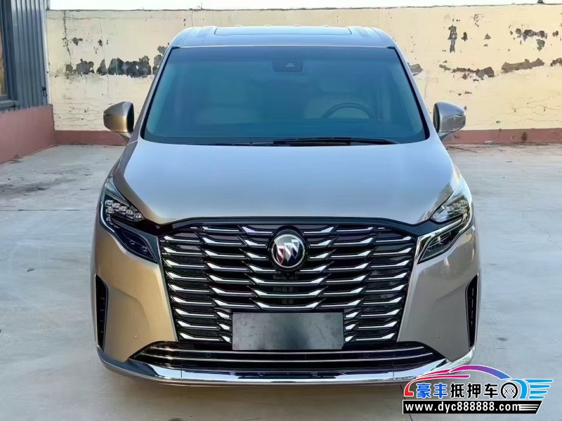 抵押车出售24年别克GL8轿车