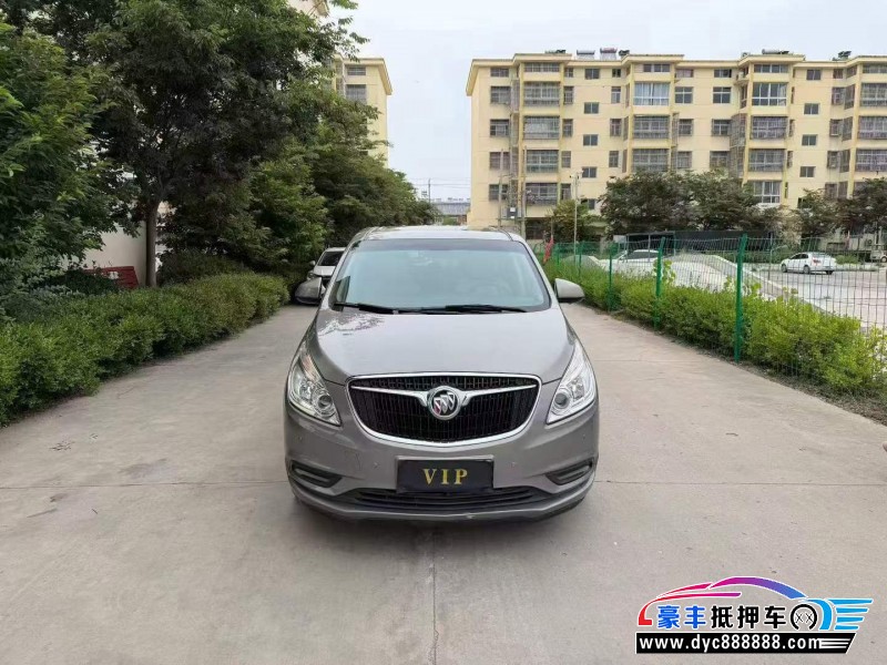 抵押车出售19年别克GL8轿车