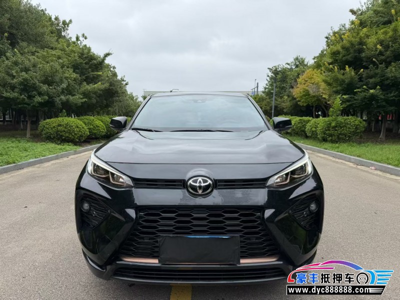 抵押车出售25年丰田威兰达轿车