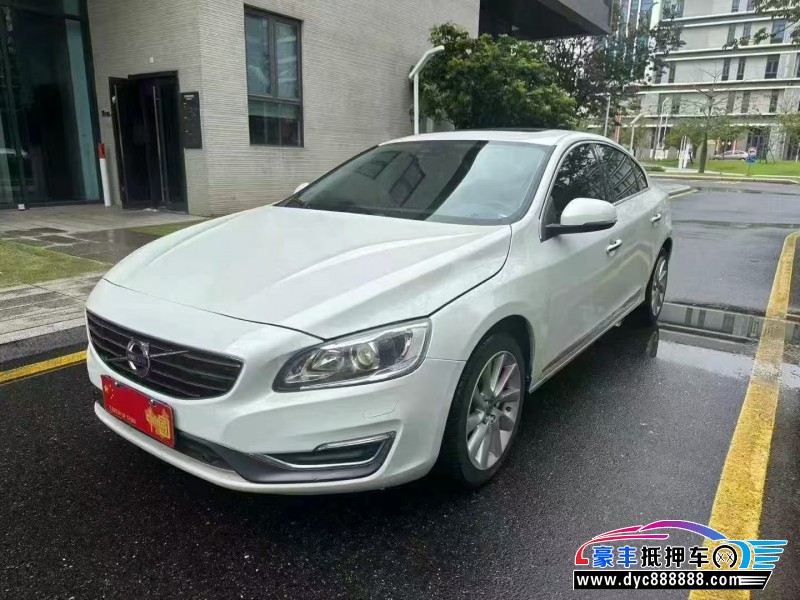 16年沃尔沃S60轿车抵押车出售