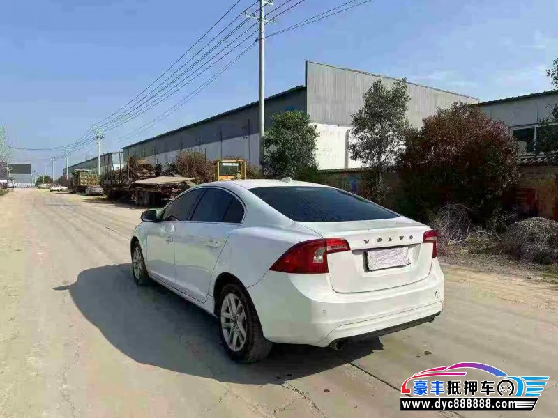 16年沃尔沃S60轿车抵押车出售