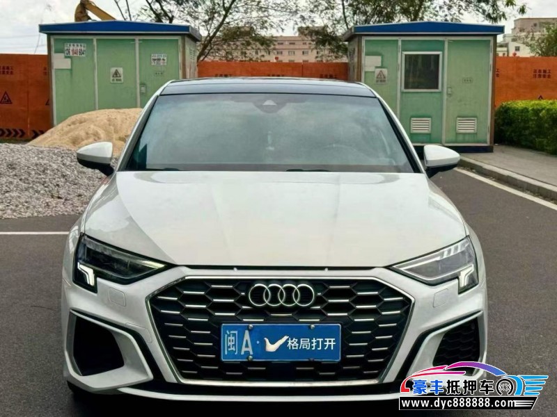 抵押车出售22年奥迪A3轿车