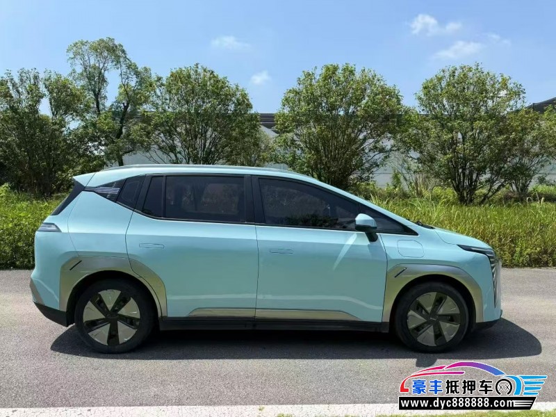 23年埃安Y70轿车抵押车出售