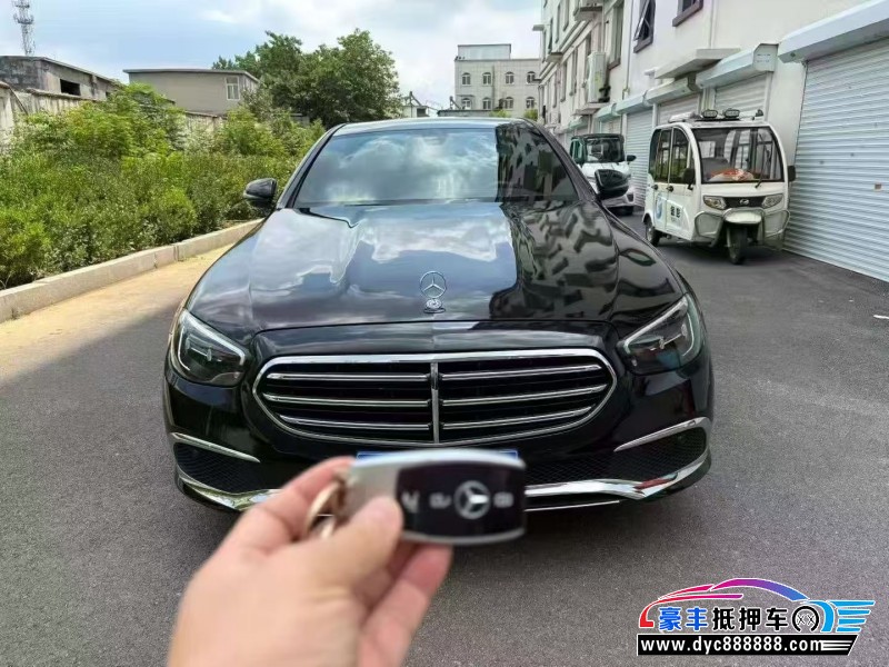 抵押车出售21年奔驰E轿车