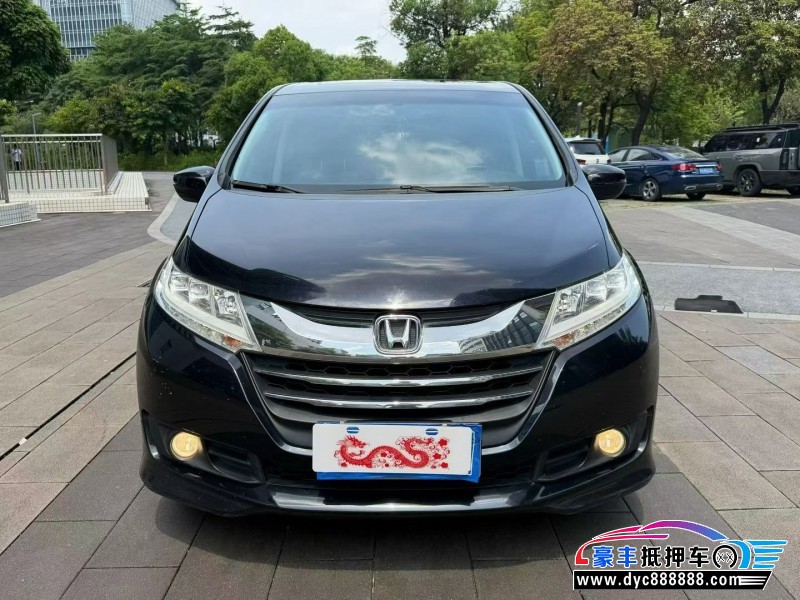 抵押车出售17年本田奥德赛轿车