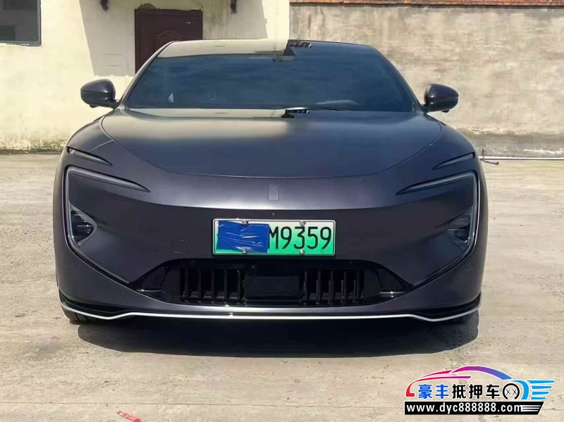 抵押车出售24年阿维塔12轿车