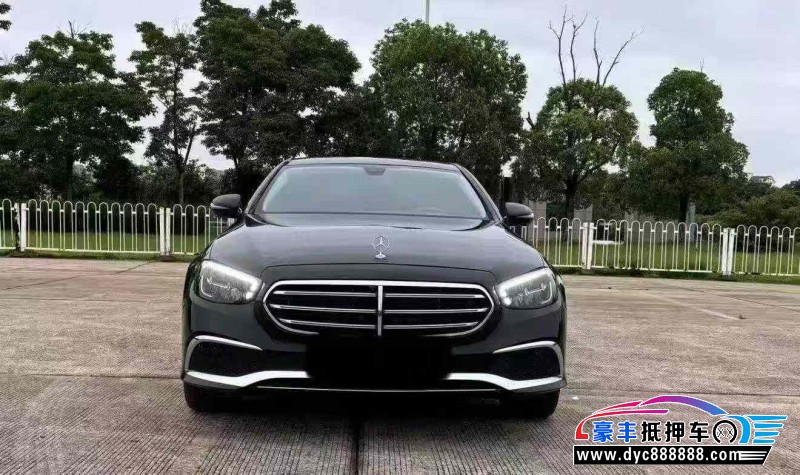 22年奔驰E轿车抵押车出售