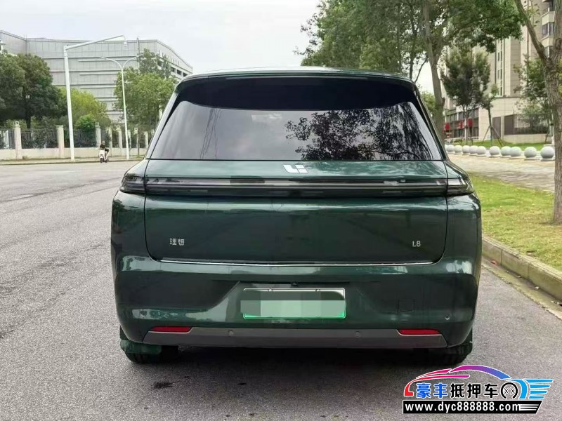 23年理想L8轿车抵押车出售