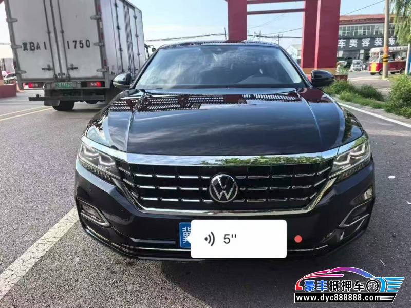 抵押车出售19年大众帕萨特轿车
