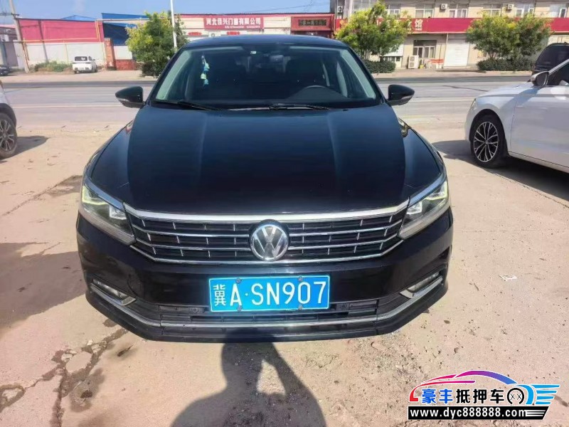 抵押车出售17年大众帕萨特轿车