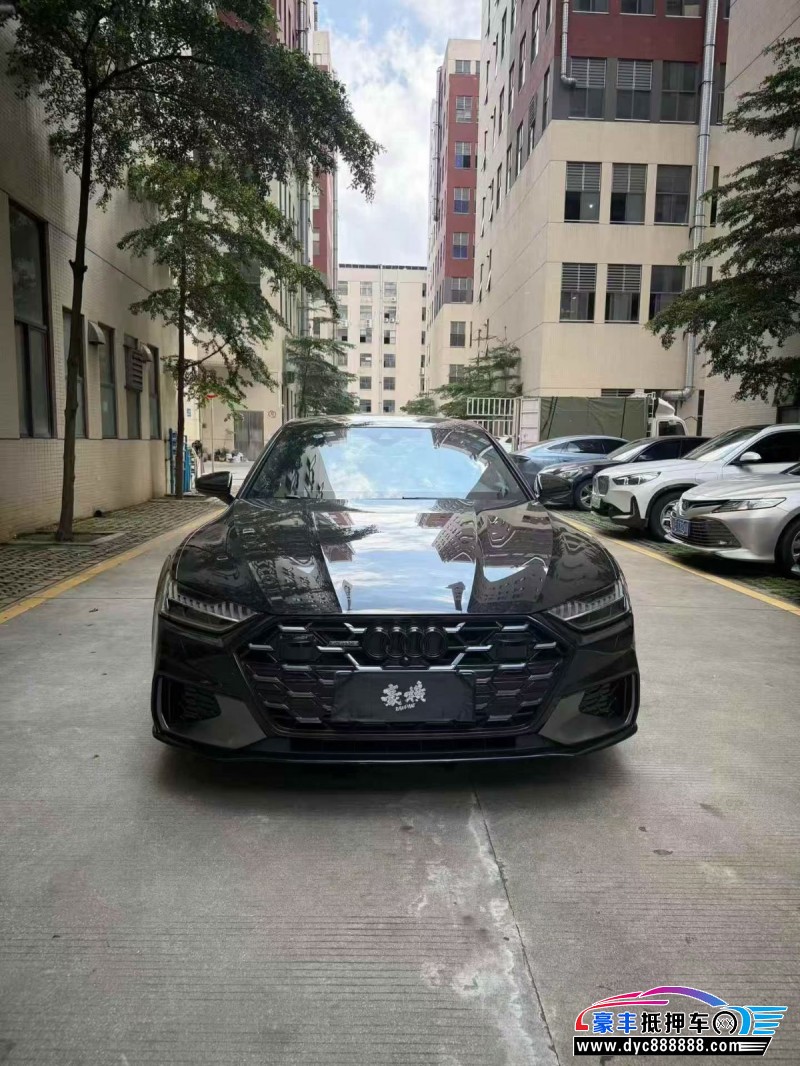 抵押车出售25年奥迪A7轿车