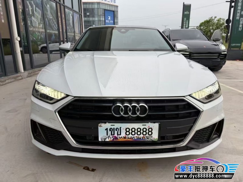 抵押车出售22年奥迪A7轿车