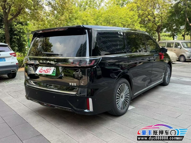 25年岚图梦想家轿车抵押车出售
