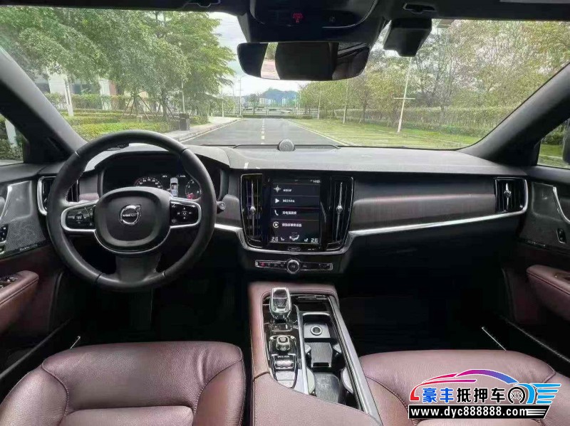 21年沃尔沃v90轿车抵押车出售