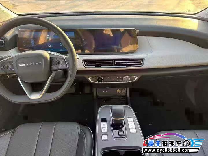 25年北汽新能源EU系列轿车抵押车出售