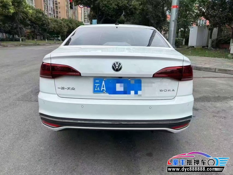 25年大众宝来轿车抵押车出售