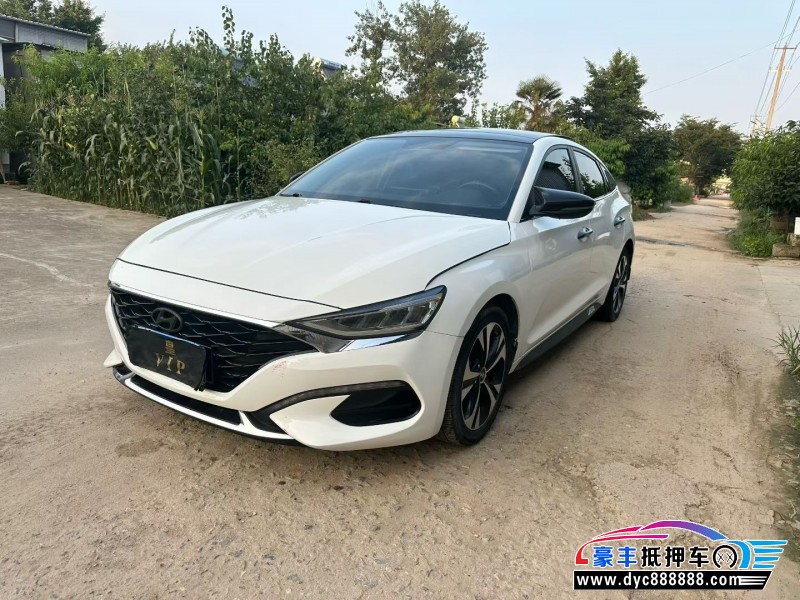 21年现代菲斯塔轿车抵押车出售