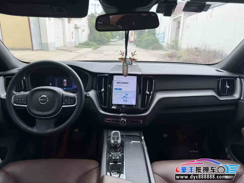 23年沃尔沃XC60轿车抵押车出售