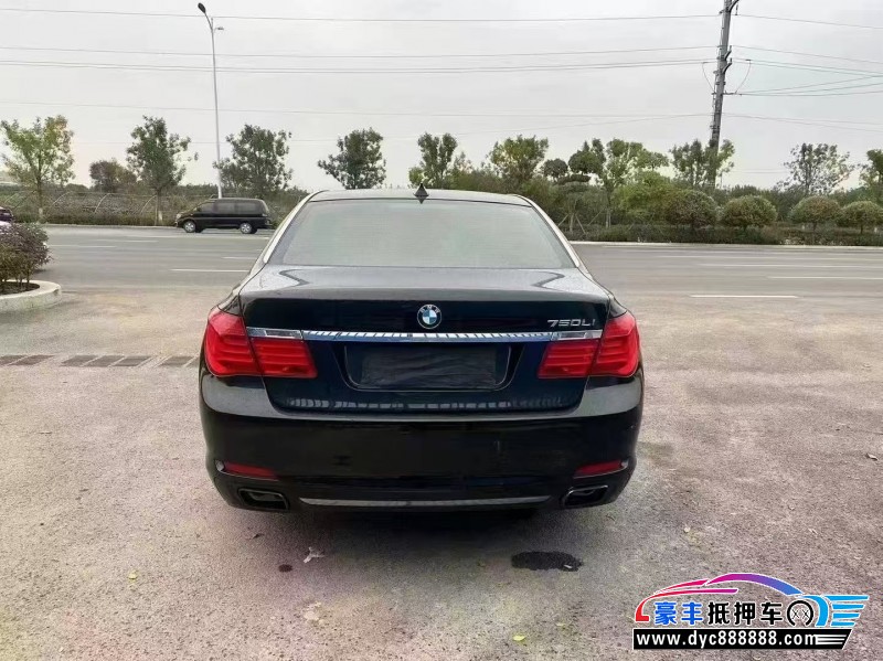13年宝马7系轿车抵押车出售