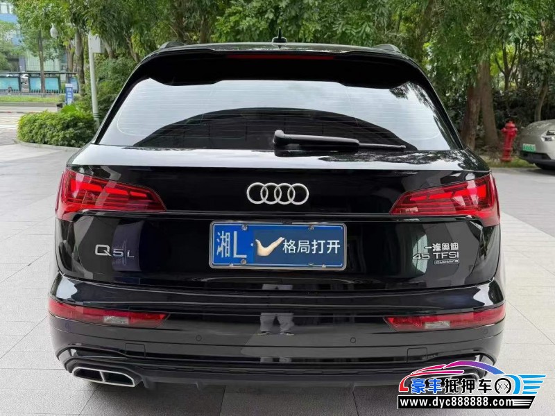 24年奥迪Q5轿车抵押车出售