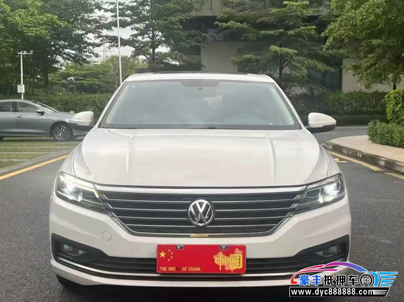 抵押车出售20年大众朗逸轿车